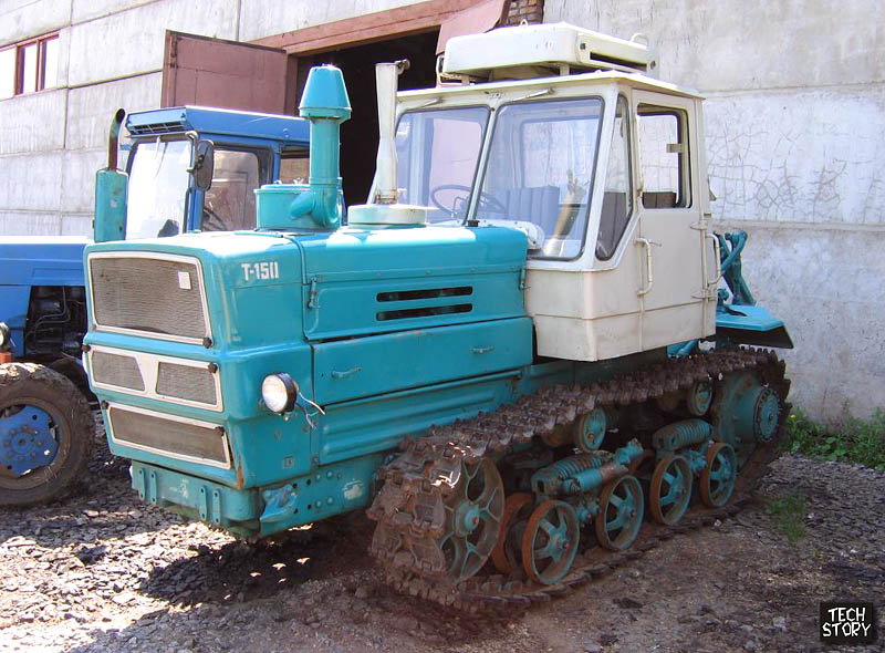 трактор т 150 
